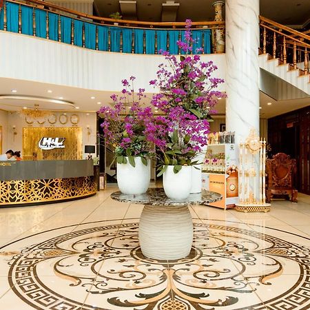 Hoang Loc Hotel Buon Ma Thuot Kültér fotó