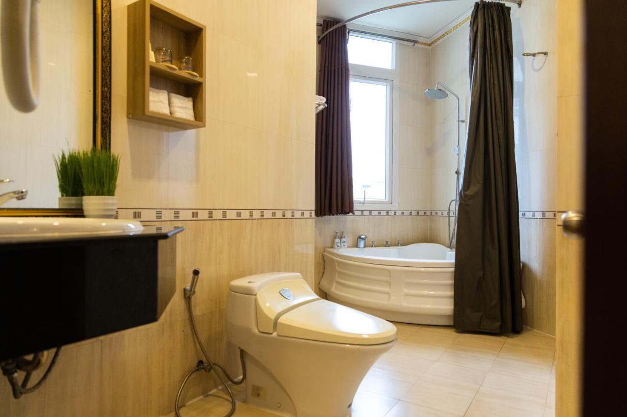 Hoang Loc Hotel Buon Ma Thuot Kültér fotó