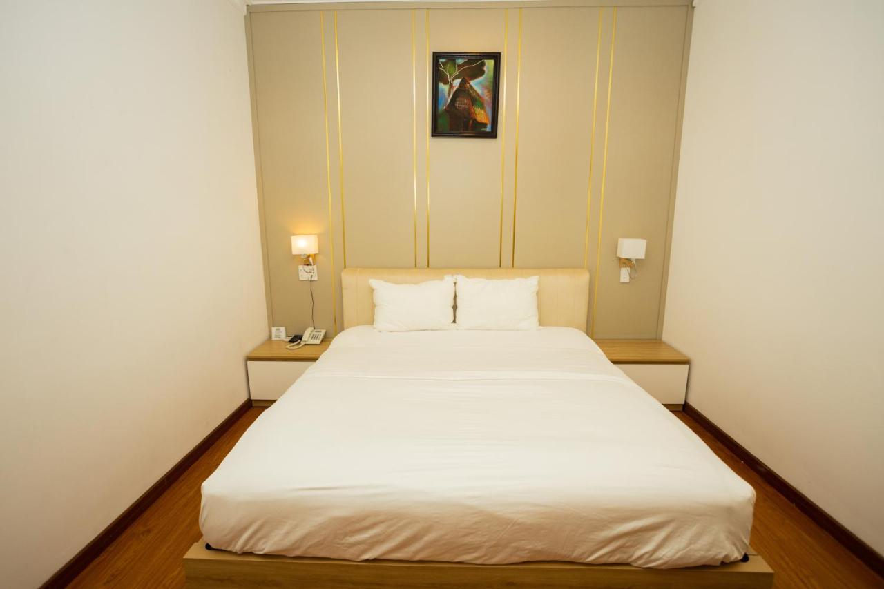 Hoang Loc Hotel Buon Ma Thuot Kültér fotó