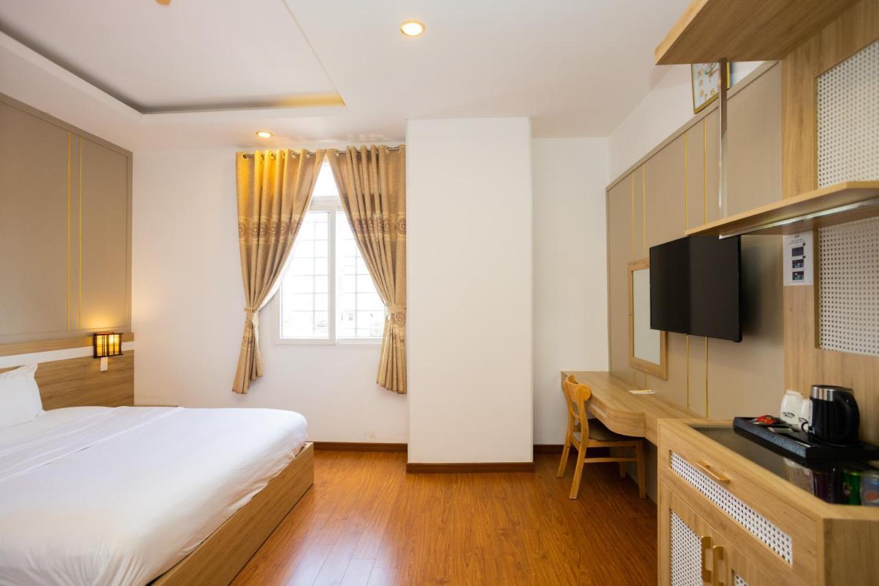 Hoang Loc Hotel Buon Ma Thuot Kültér fotó