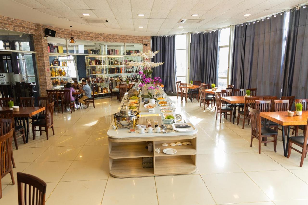 Hoang Loc Hotel Buon Ma Thuot Kültér fotó