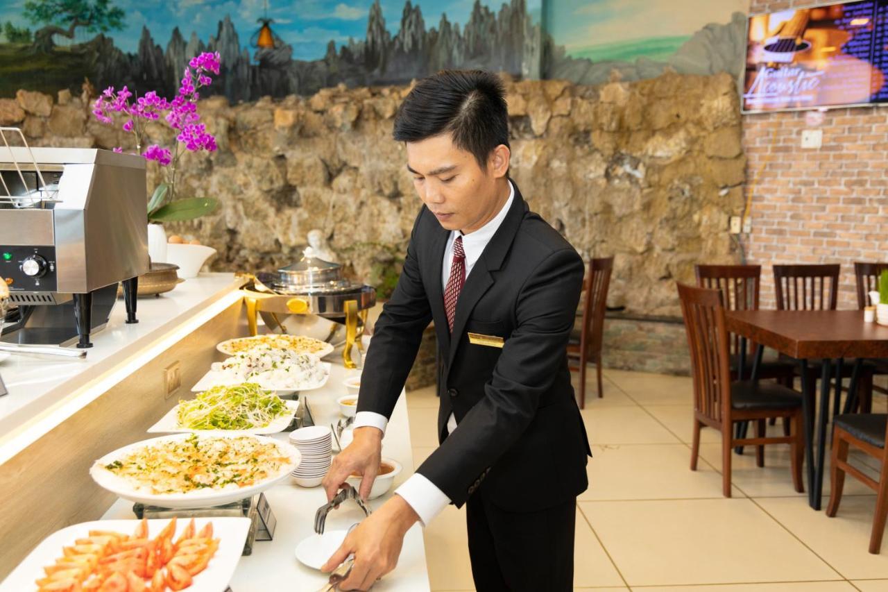 Hoang Loc Hotel Buon Ma Thuot Kültér fotó